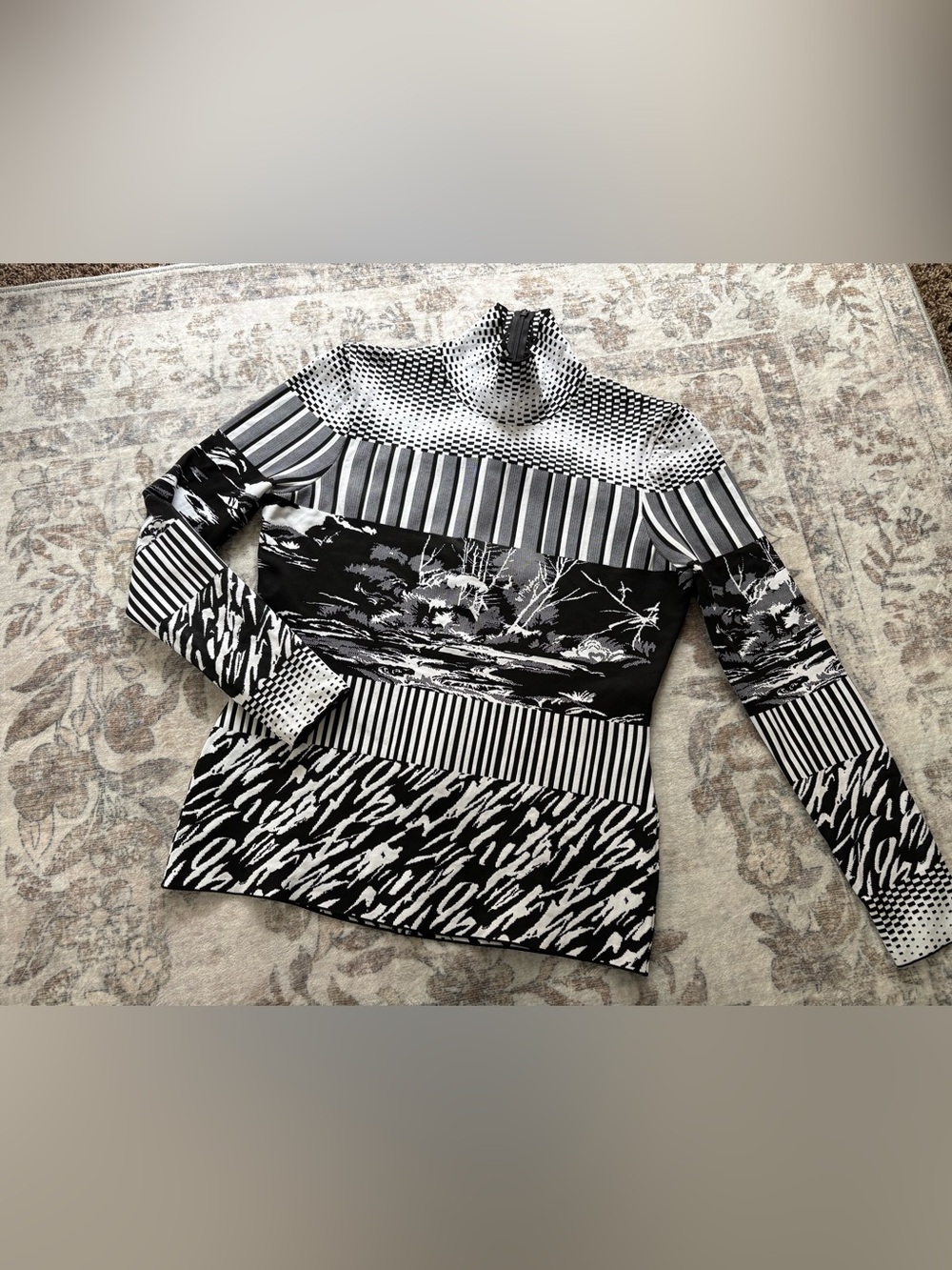 Rare Balenciaga Paris Black White Landscape Top Sweater 44 12 14 J. Lo Vogue